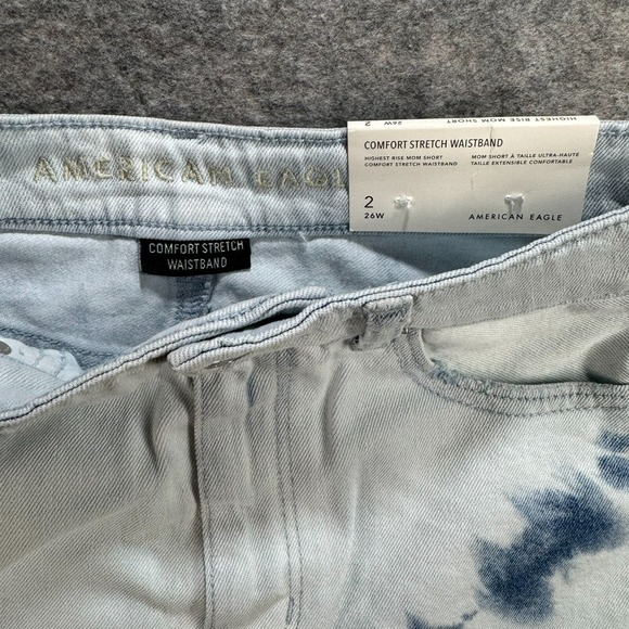 American Eagle Mom Shorts Womens Sz 2 High Rise Light Wash Cutoff Denim - Picture 7 of 13